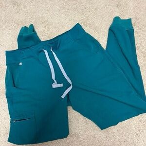 Hunter Green Joggers Figs